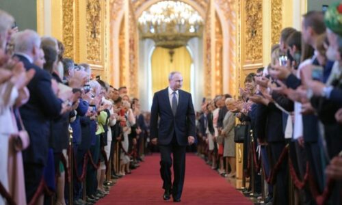 Bojkot Putina nevyšiel. Na jeho inauguráciu prídu zástupcovia Francúzska aj Slovenska
