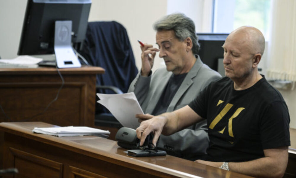 Na súde pokračuje proces so Zoroslavom Kollárom v kauze Víchrica, vypovedať prišiel bývalý sudca Sklenka (foto)