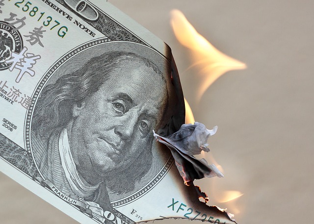 Udrží si americký dolár svoje postavenie?