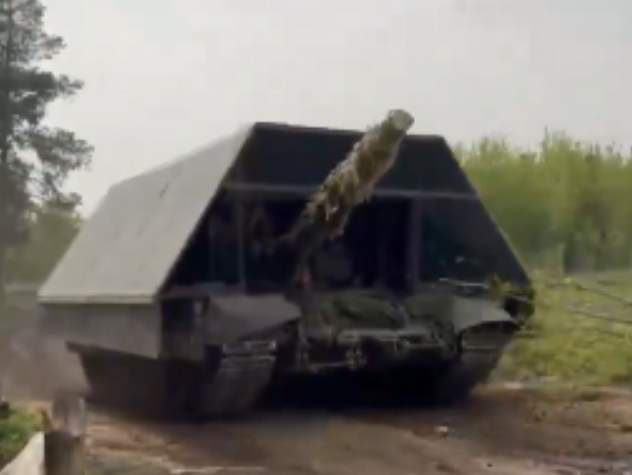 Útoky na  motorkách aj korytnačie tanky – vojna v štýle Mad (Ivan) Max