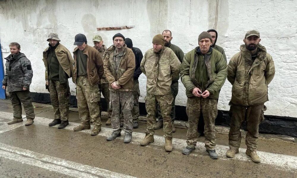 Kyjev odmieta prijať späť svojich vojnových zajatcov – chce len “elitu”