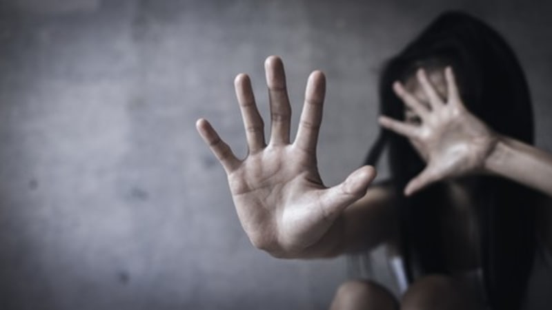 Nesouhlasný pohlavní styk i praktiky s dětmi do 12 let jsou znásilnění. Senát schválil novelu