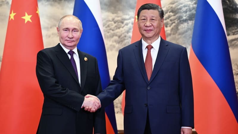 Rusko a Čína chtějí posílit své vztahy. Putin hodlá při návštěvě Pekingu jednat i o Ukrajině