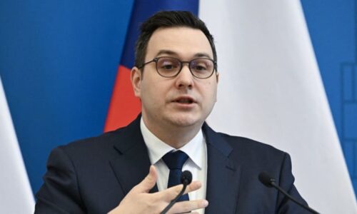 Ruský velvyslanec na koberečku. Lipavský si ho nechal předvolat kvůli kyberútokům v Česku