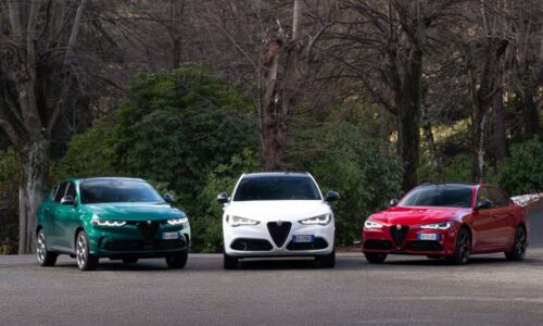 Rozporům s vládou navzdory: Alfa Romeo vnáší do svých vozů ještě více Itálie