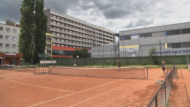 Tenisový klub vs. Brno. Město chce místo kurtů stavět, vhodnou náhradu pro sportovce nemá