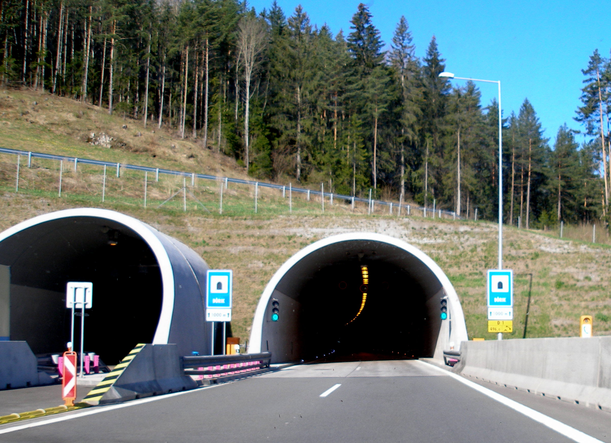 NDS pokračuje v jarnej údržbe diaľničných tunelov