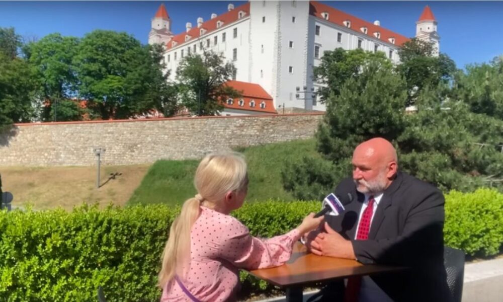 VIDEO: Poslanec SNS a bývalý šéf policajnej inšpekcie Ivan Ševčík o atentáte na premiéra Roberta Fica, atentátnikovi, vyšetrovaní, novinárskych otázkach na tlačových konferenciách