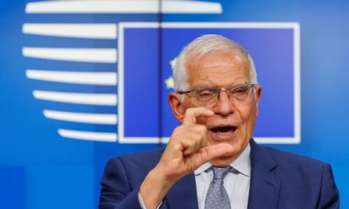 Borrell: Bez západných dodávok Ukrajina kapituluje „do dvoch týždňov“