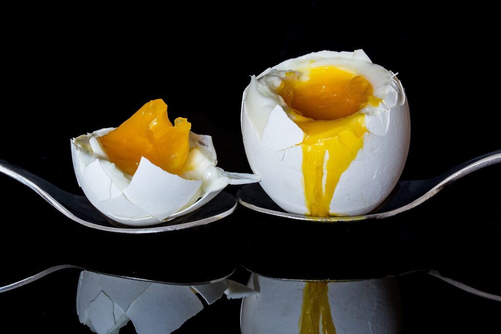 Je lepšie jesť vajcia na raňajky alebo večeru? Odpoveď je prekvapivá