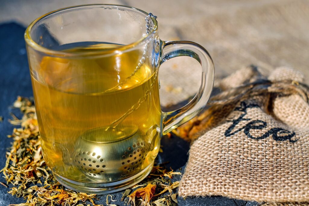 Jednoduchý spôsob, ako urobiť zelený čaj ešte zdravším