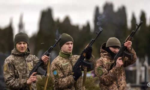 Bývalý námestník Pentagonu: Lídri NATO sa obávajú kolapsu Ukrajiny