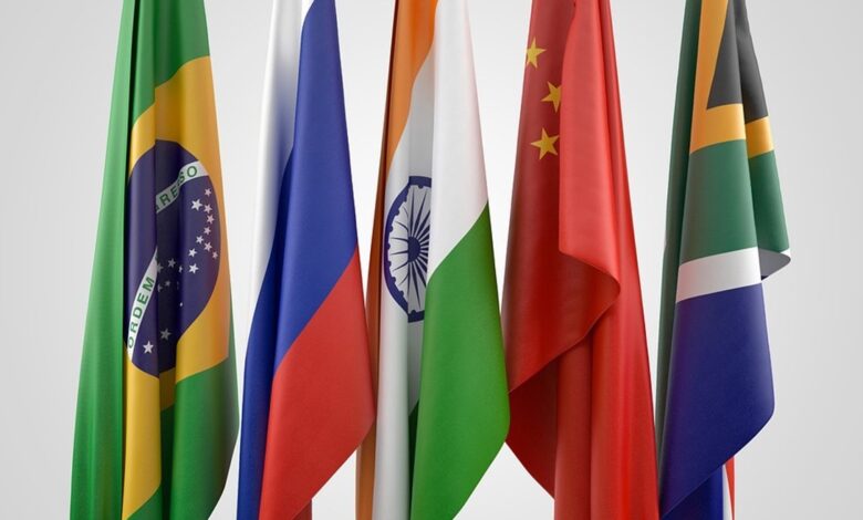 Sachs: Washington je v panike kvôli rastúcemu vplyvu BRICS