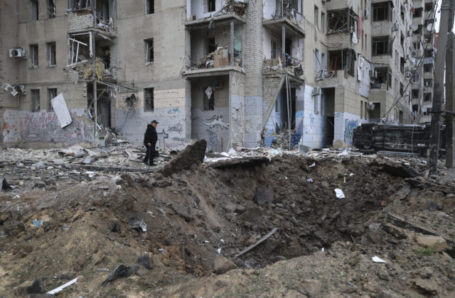 Ukrajina dostane úver sto miliónov eur, určený bude na obnovu domov zničených vojnou