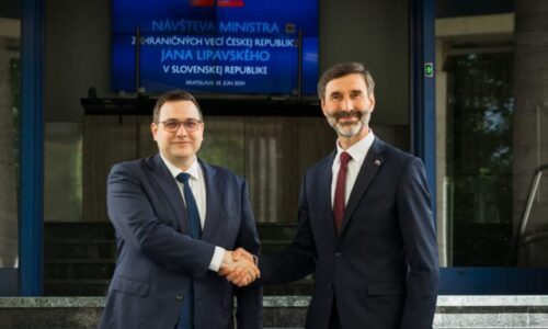 Ministri zahraničných vecí Blanár a Lipavský chystajú Memorandum o porozumení. Zhodli sa na tom, že česko-slovenské vzťahy treba rozvíjať (video)