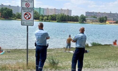 Chystáte sa na kúpalisko či k jazeru? Mestská polícia v Bratislave upozorňuje na zlodejov