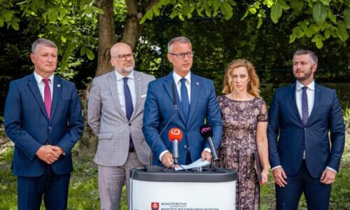 Minister Raši navštívil okresy Žilina a Bytča. Európske zdroje chce presunúť na prioritné potreby obcí a miest (video)