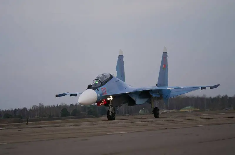 Ruské sily naďalej bombardujú Charkovskú oblasť. Bieloruskí piloti sú pripravení použiť taktické jadrové zbrane