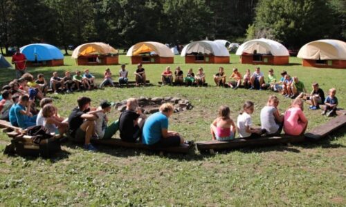 Dětský tábor coby volno pro rodiče? Klidné léto zajistí i opomíjené maličkosti