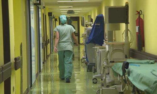Agresivní pacient řádil v bratislavské nemocnici. Zdravotní sestře dal pěstí, zranil i další