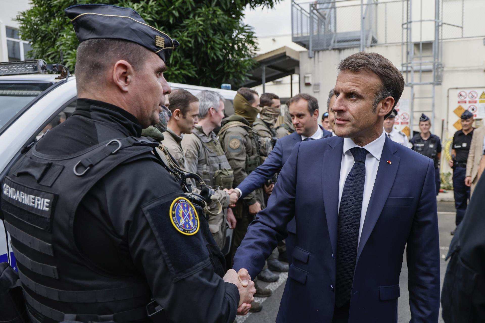 Francúzska polícia zadržala v Novej Kaledónii osem ľudí vrátane vodcu protestov za nezávislosť