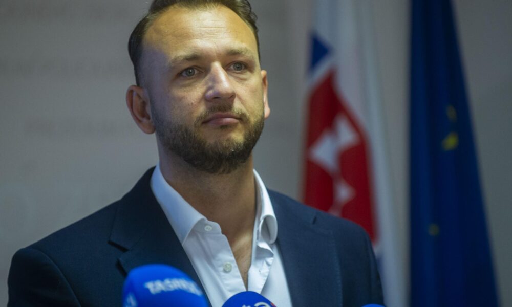 Lex atentát: Návrhy, opatrenia a obmedzenia bude mať vláda na stole budúci týždeň, oznámil Šutaj Eštok