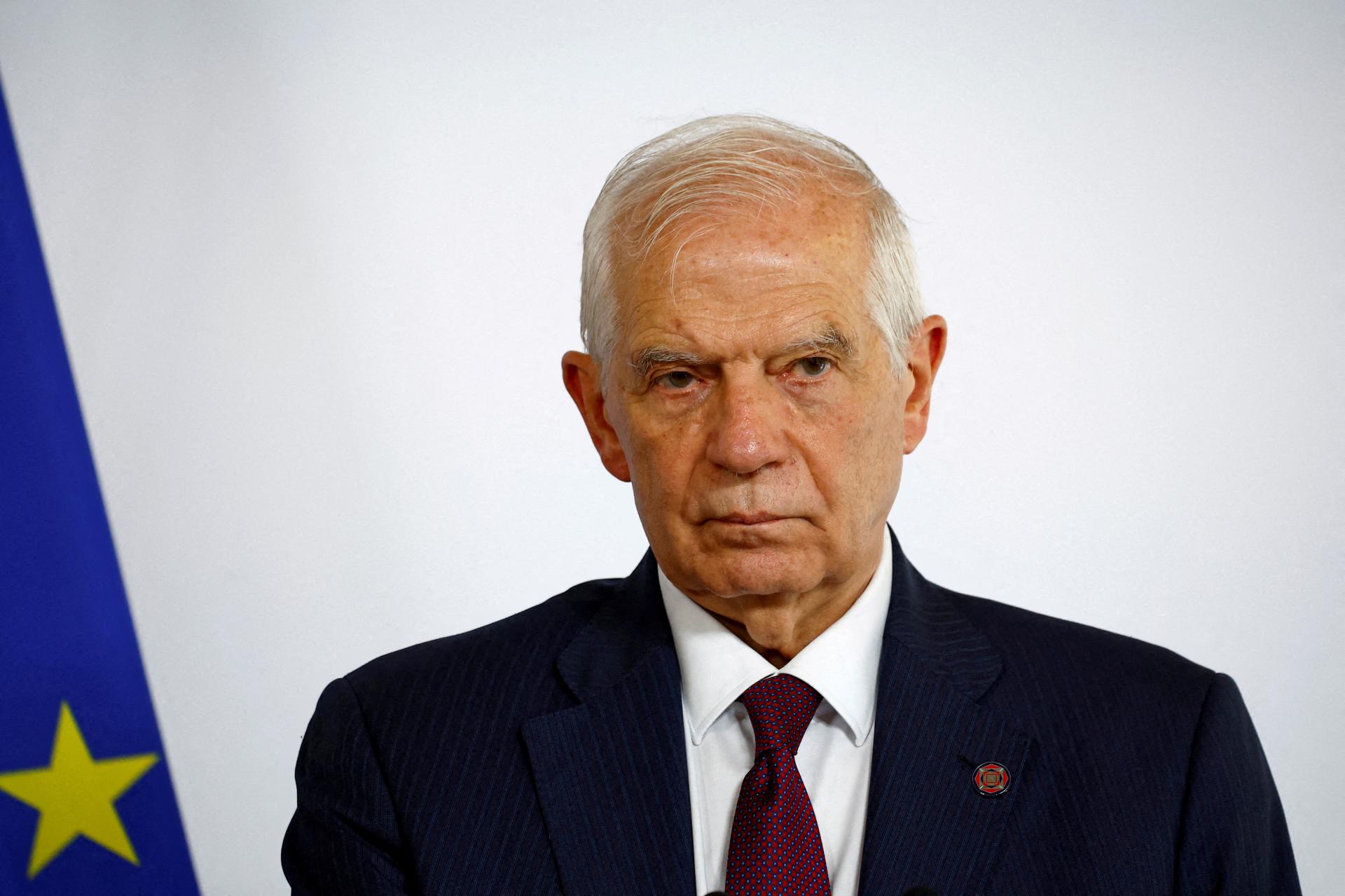 Borrell vyzval na prešetrenie paľby, ktorá poškodila kanceláriu výboru Červeného kríža v Gaze