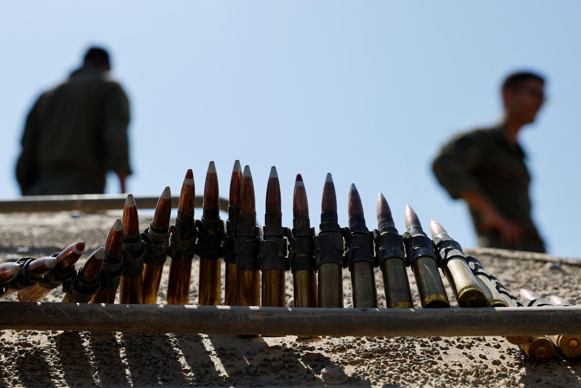 Západ pošle Ukrajine 152-milimetrové delostrelecké náboje za 350 miliónov eur, oznámilo Holandsko