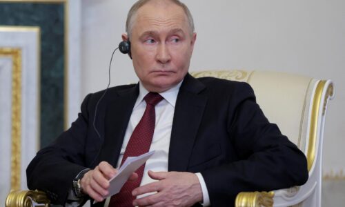 Putin uprostred vojny hľadí z ruského okna do Európy na východ, píše Reuters o investičnom fóre v Petrohrade