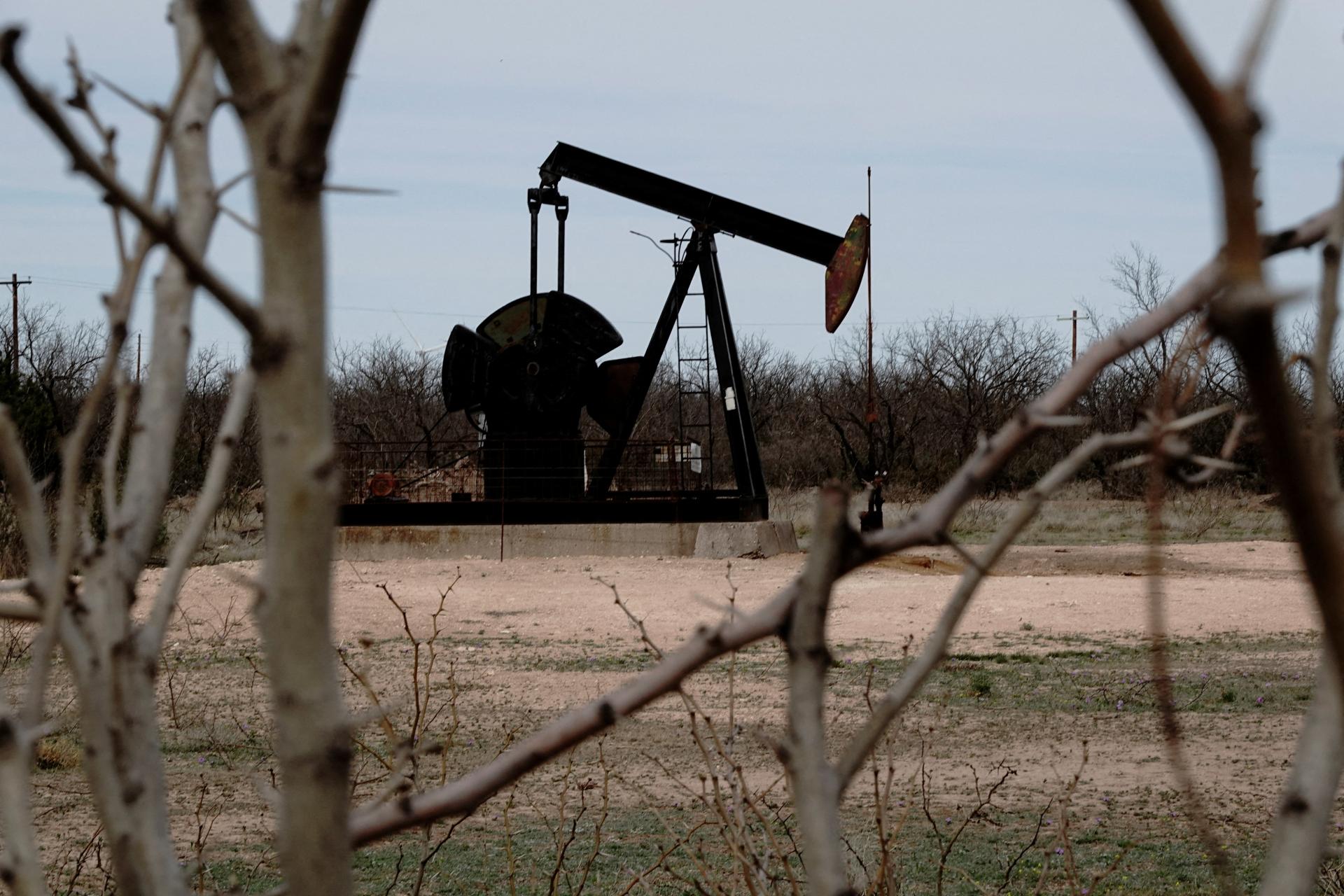 USA sú pripravené uvoľniť zásoby ropy, ak ceny benzínu opäť vzrastú