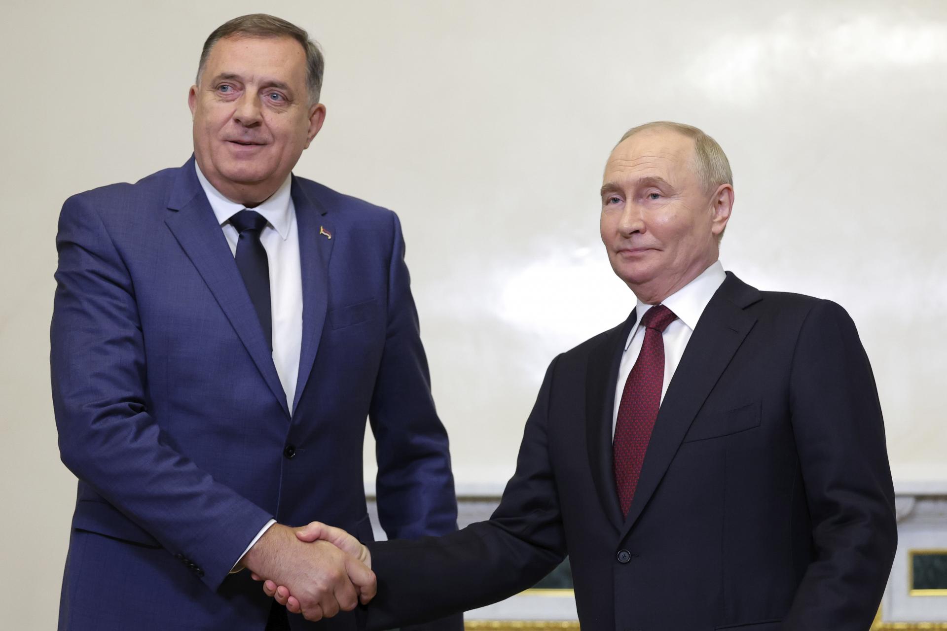 V Republike srbskej sa uskutoční referendum o odtrhnutí sa od Bosny, vyhlásil jej proruský líder Dodik