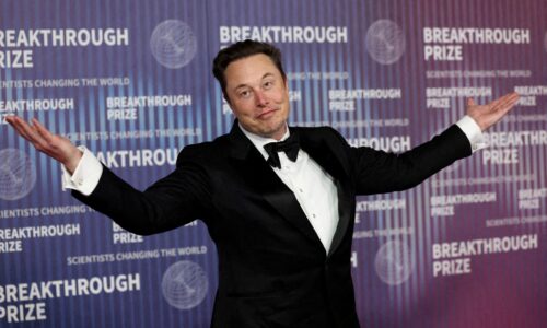 Musk dostane tučné odmeny. Akcionári automobilky Tesla schválili rekordný balík pre jej šéfa