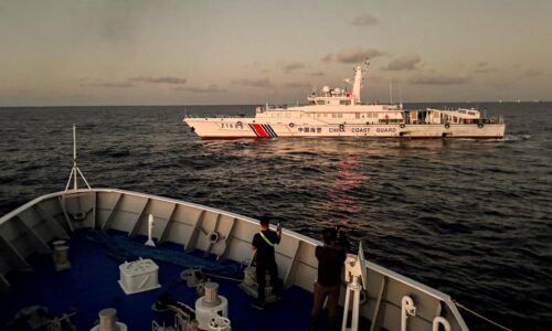 Čínska a filipínska loď sa zrazili v spornej časti Juhočínskeho mora