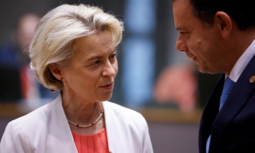 EPP navrhuje rozdeliť funkčné obdobie šéfa Európskej rady. Vystriedali by sa dvaja