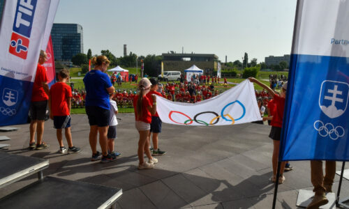 OLYMPIJSKÝ DEŇ UKÁZAL DEŤOM ČARO ŠPORTU A POHYBU 

Minister cestovného ruchu a športu Dušan Keketi sa dnes zúčastnil Olympijského dňa, ktorý na bratislavske…