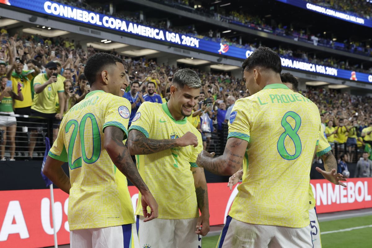 Brazília si už zaváhanie dovoliť nemohla, Kolumbia si zabezpečila postup do štvrťfinále
