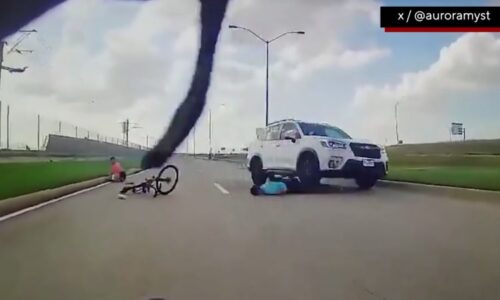 Drsné záběry z Texasu: Opilý řidič terénního SUV najel do dvojice cyklistů, jednoho poté přejel