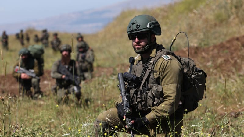 Otevřená válka mezi Izraelem a Libanonem je na spadnutí. Útokům nezabráníme, varují USA
