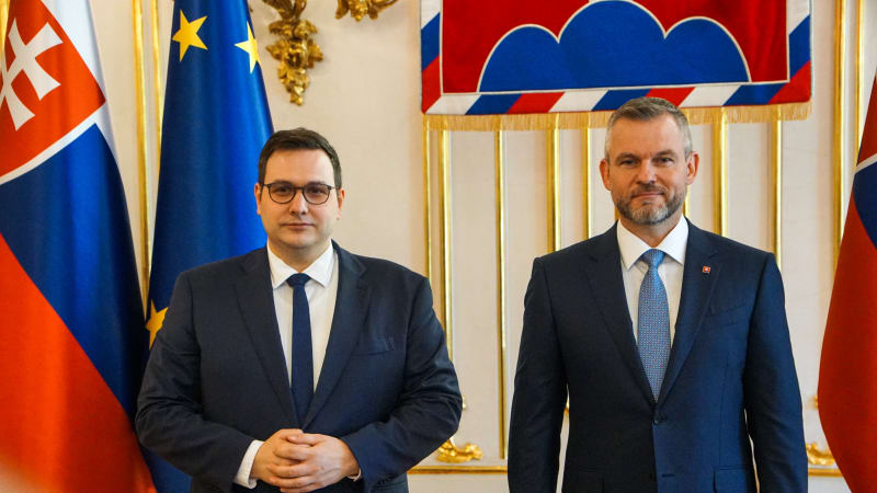 Vztahy Prahy a Bratislavy se mohou brzy zlepšit, vkládají Slováci naděje do Pellegriniho