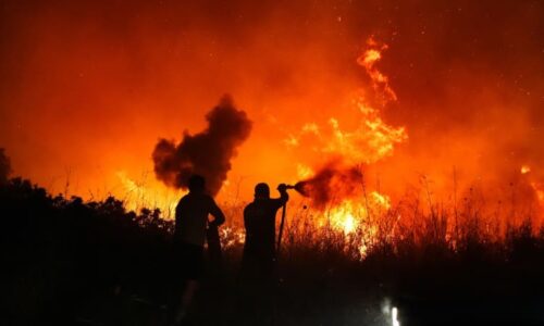Ohnivé peklo ohrožovalo Čechy v Turecku. Dusili jsme se v kouři, cesty byly zavřené, tvrdí