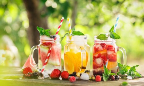 Domáce ovocné limonády – 3 recepty na osviežujúce letné drinky