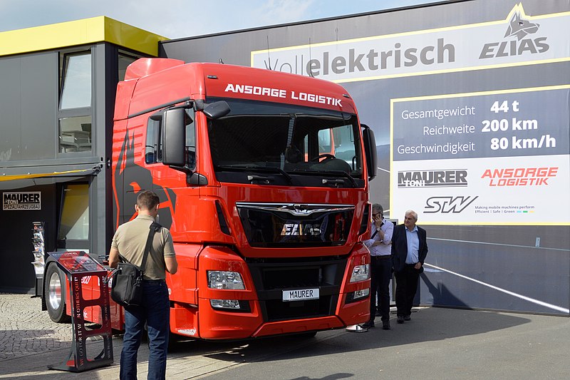 Budú po cestách jazdiť väčšie kamióny? Rozhodne budúci europarlament