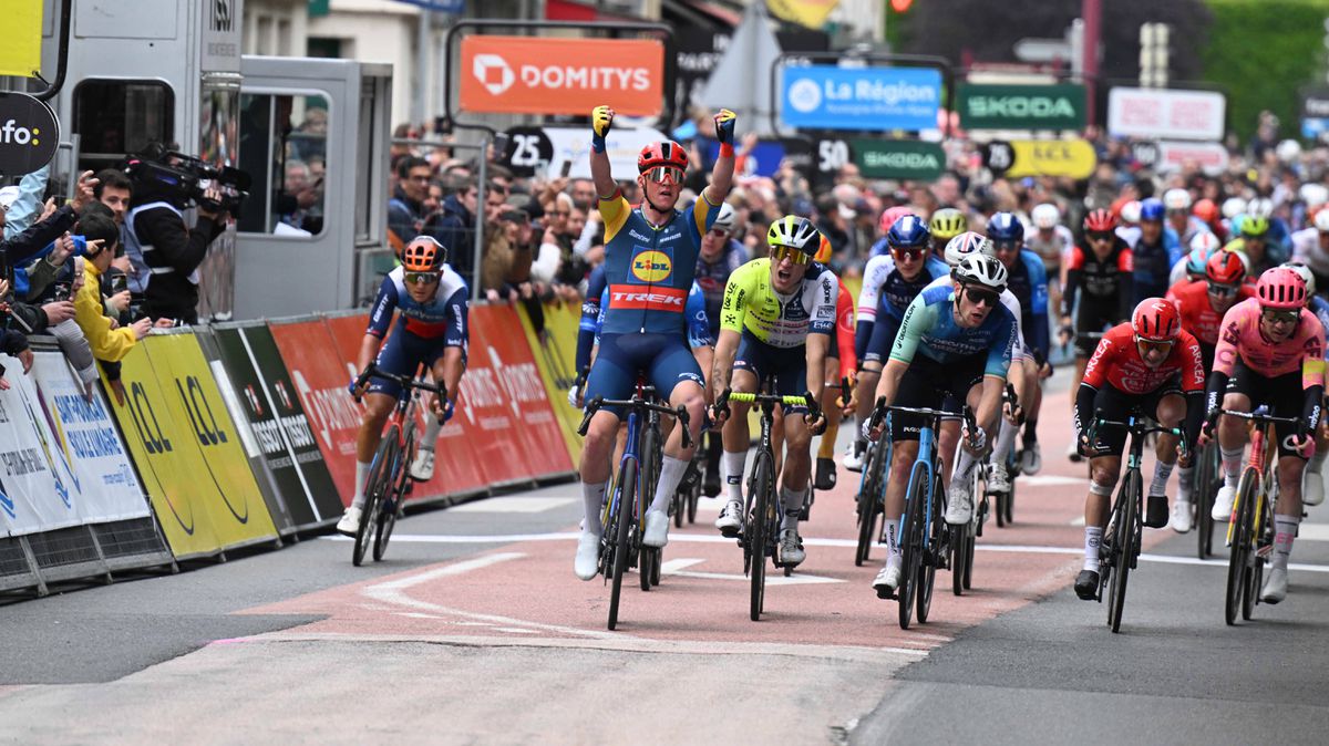 Critérium du Dauphiné: Favoriti sa vrátili do pelotónu. Prvá etapa patrila Dánovi Pedersenovi
