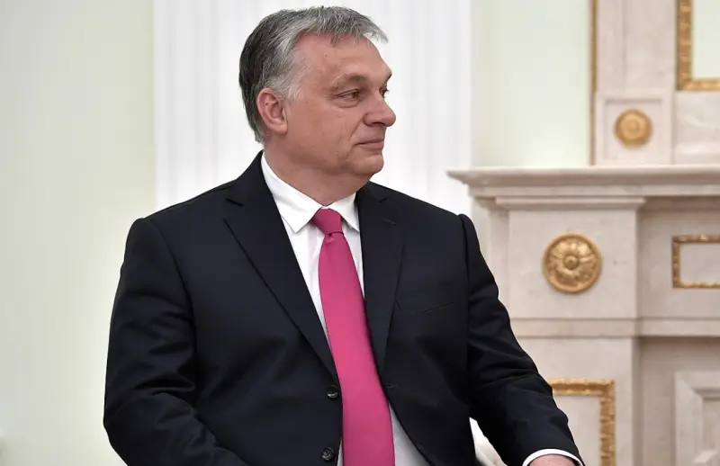 Môže sa stať cieľom ruských síl: Orbán je proti vytvoreniu vojenskej základne NATO na dodávku zbraní Ukrajine