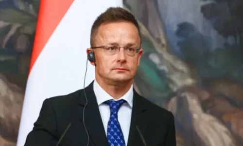 Šéf diplomacie Maďarska ostro: „Brusel prekročil červenú čiaru“
