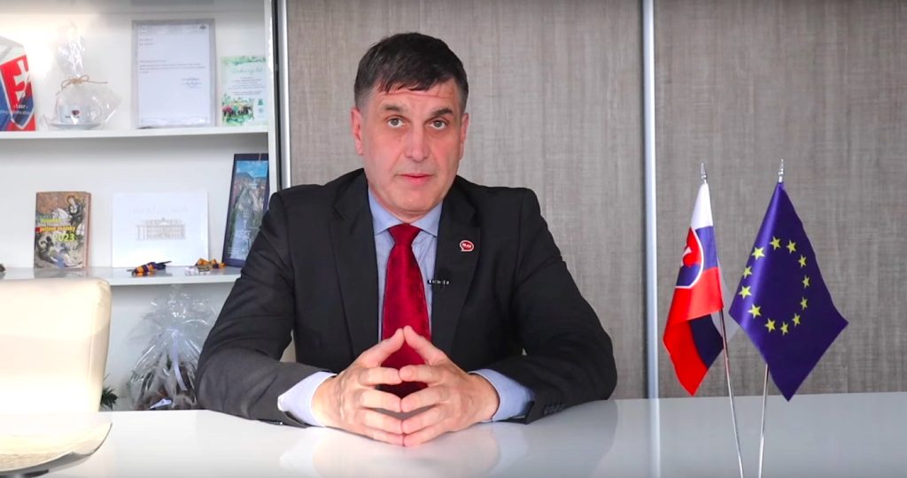 VIDEO: „Progresívci a liberáli, mali ste všetko a pre Slovensko sa to skončilo katastrofálne! Ľudia vám povedali dosť.