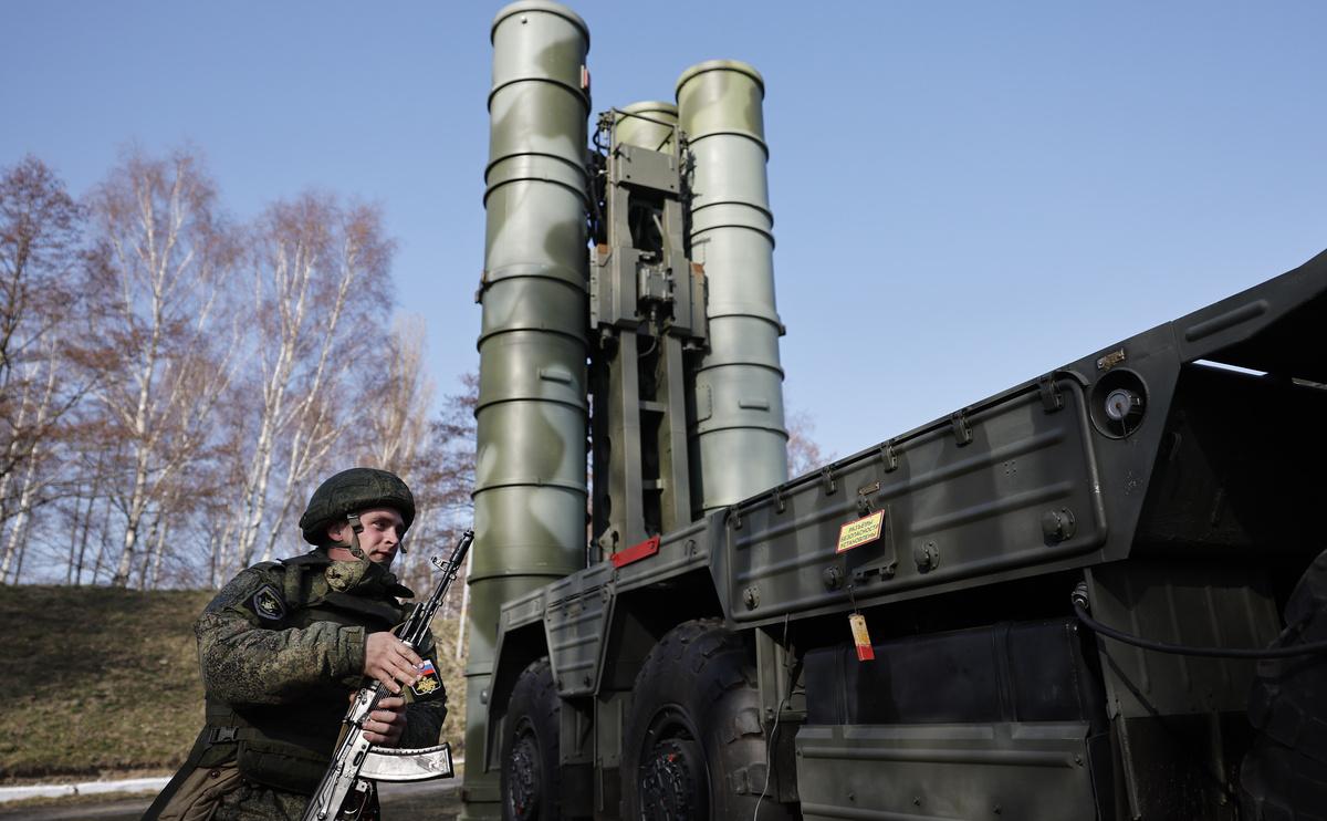 Forbes: Ruská protivzdušná obrana môže zasiahnuť ukrajinské stíhačky takmer kdekoľvek na Ukrajine