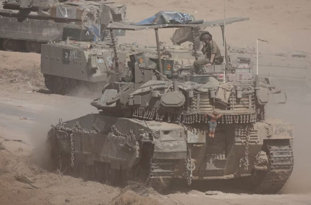 Izraelská armáda začala masívne útoky na Gazu