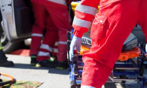 V Ľubochnianskej doline sa stala tragická nehoda, v prevrátenom vozidle zahynul jeden človek