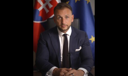 Matúš Šutaj Eštok: Hysterické vyhlásenia slovenskej opozície vojnu na Ukrajine nezastavia!